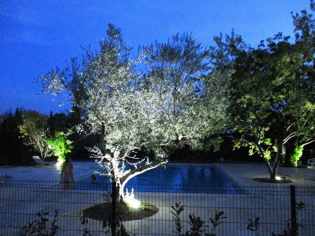 Le Mas Des Lilas Uzès المظهر الخارجي الصورة